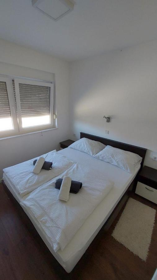 Ferienwohnung Navis Supetarska Draga Exterior foto