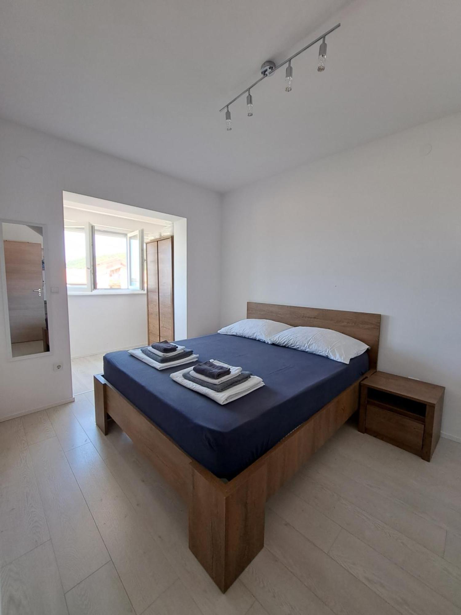 Ferienwohnung Navis Supetarska Draga Exterior foto