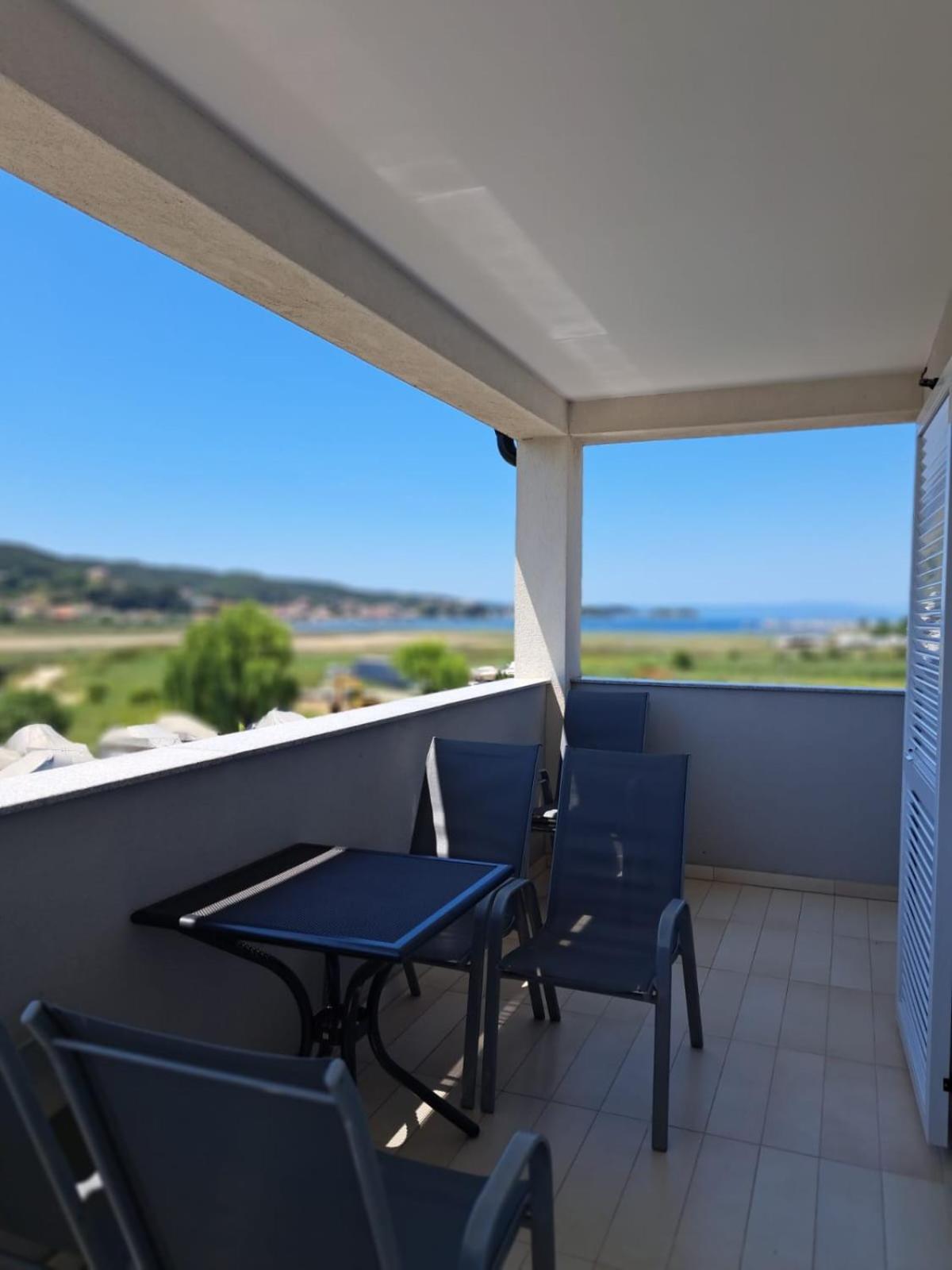 Ferienwohnung Navis Supetarska Draga Exterior foto